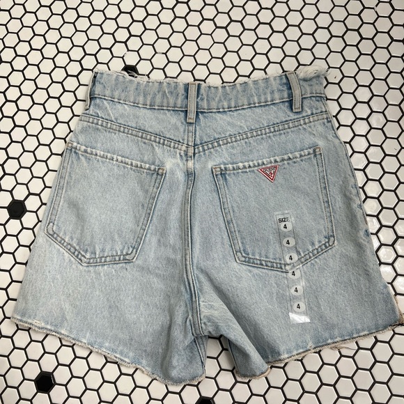 NWT guess jeans hi rise jean shorts size 4 - Picture 2 of 4